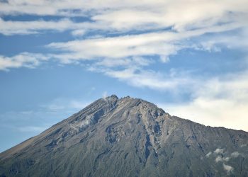mount-meru